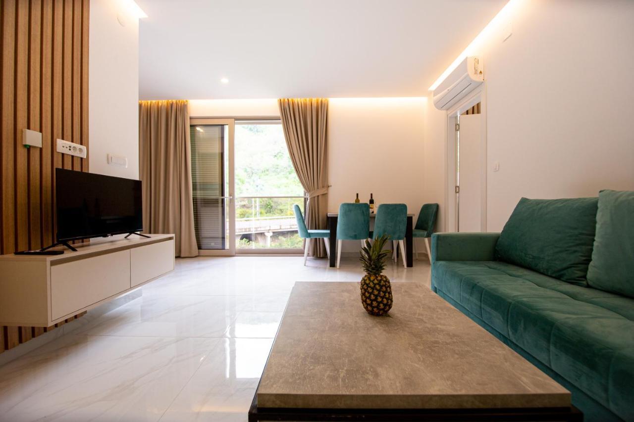Aura Tower Aparments By In Property Rafajlovići Exterior foto